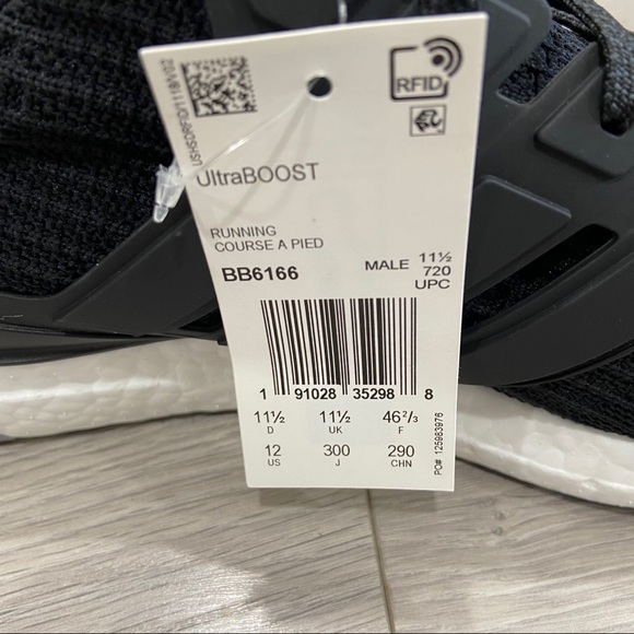 Black Adidas Ultraboost BB6166 - Picture 9 of 9